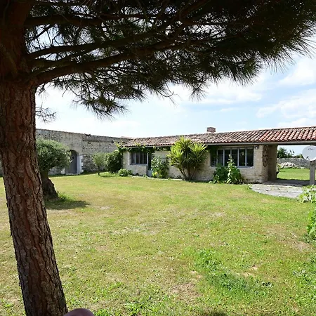 Villa 015 Le Moulin Rouge